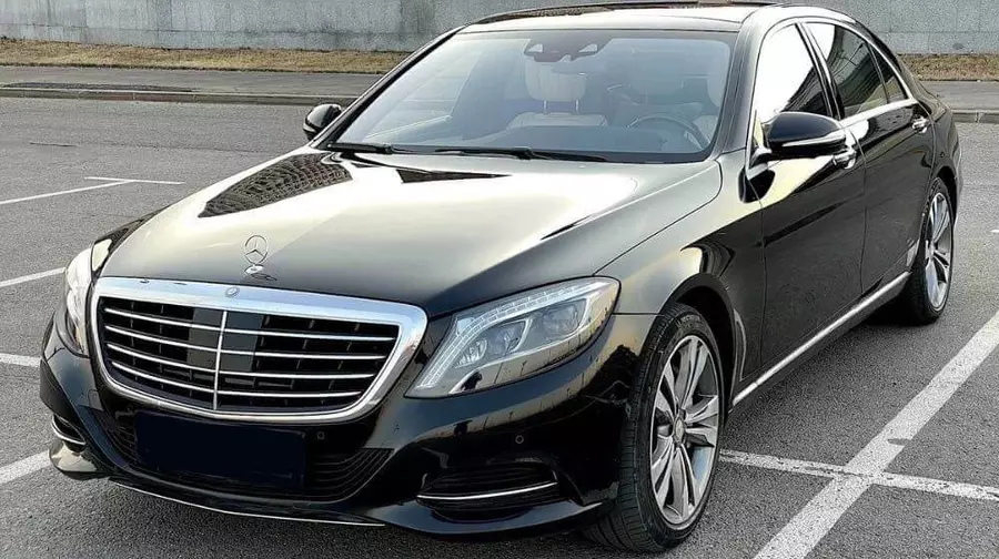Mercedes 222 long (черный)