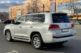 Toyota Land Cruiser 200 (белый)
