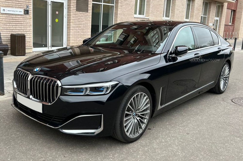 BMW 7 (черный)
