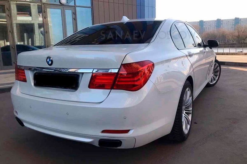 BMW 7 (рестайлинг)