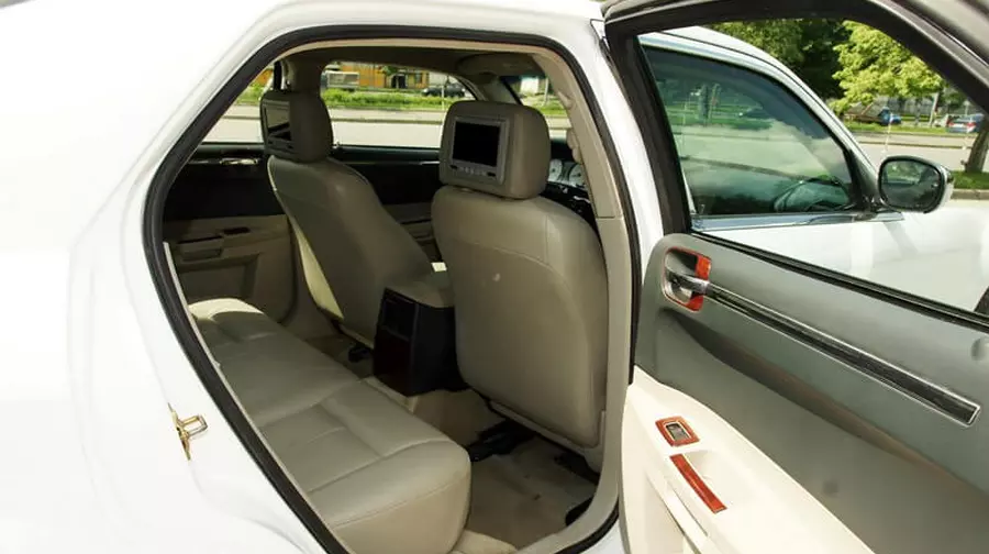 Chrysler 300c RR style