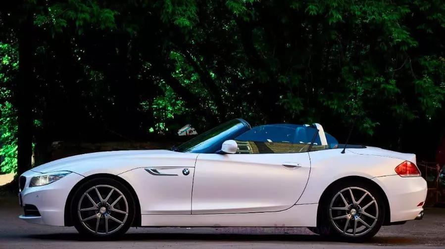 BMW Z4 (белый)