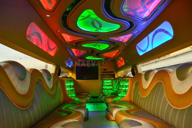 Лимузин Hummer H2 (золотой)