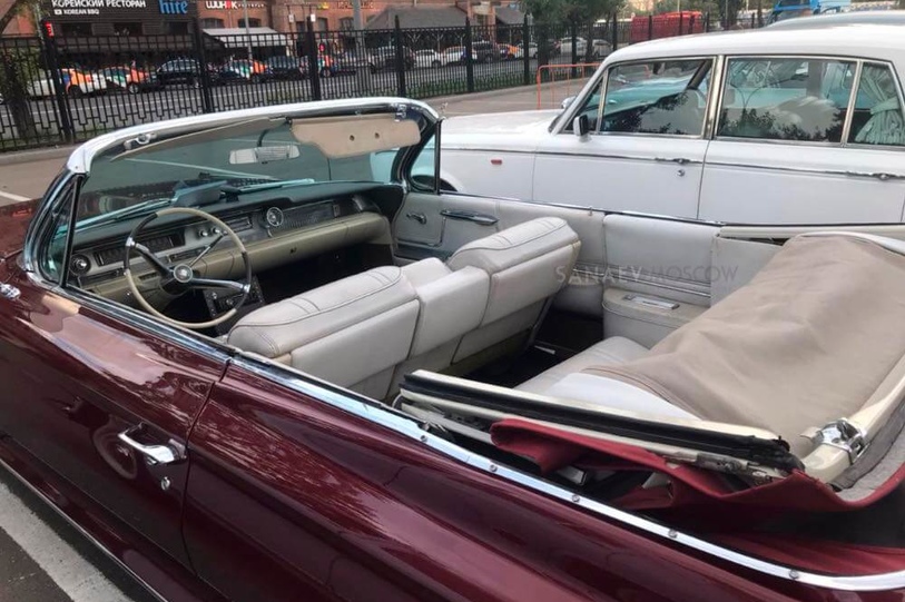 Cadillac De-Ville (черри)