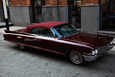 Cadillac De-Ville (черри)